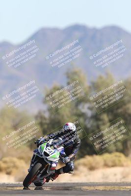 media/Nov-02-2025-CVMA (Sun) [[337aff29ab]]/Race 8-Formula Lightweight Twins Shootout/